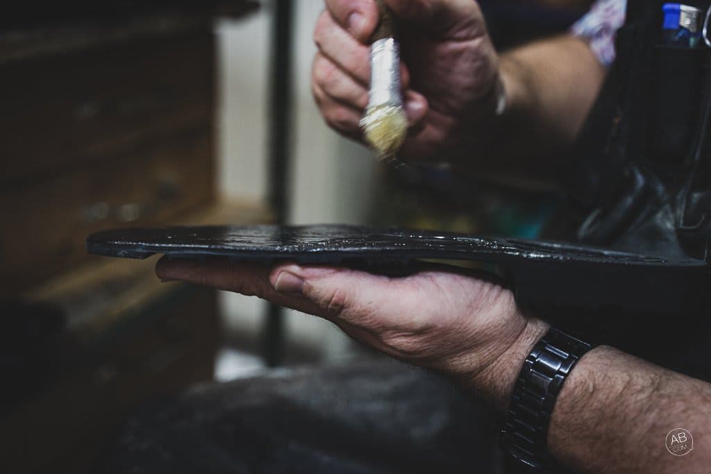 Coordonnier traditionnel de cirage et entretien de chaussures depuis plus de 40 ans - Cordonnerie Baty